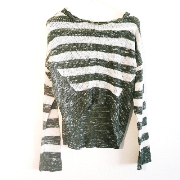 Wet Seal Green Stripe Cropped High Low Sweater Size Large - Picture 6 of 7